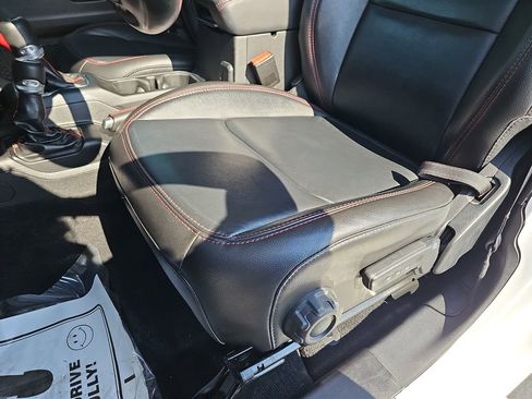 Used 2021 Jeep Wrangler Unlimited Rubicon w/ Xtreme Recon 35" Tire Package image 31