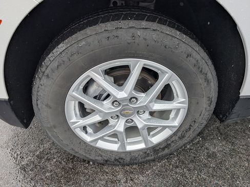 Used 2022 Chevrolet Equinox LT AWD/4WD image 11