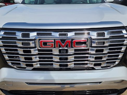 New 2026 GMC Terrain Denali image 10