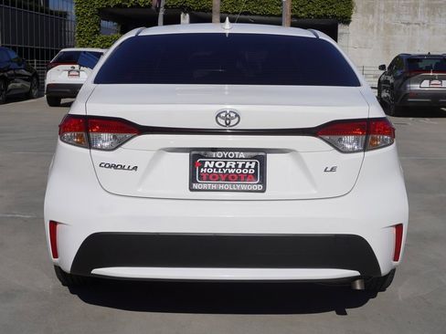 Certified 2022 Toyota Corolla LE image 6