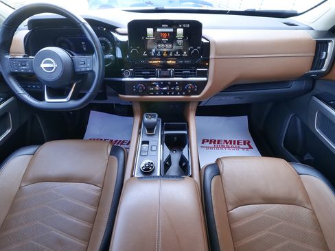 Certified 2024 Nissan Pathfinder Platinum AWD/4WD image 20