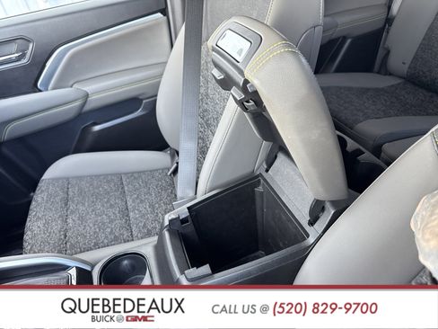 Used 2024 Chevrolet Colorado ZR2 w/ Technology Package image 33