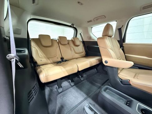 Used 2025 INFINITI QX80 Sensory image 64