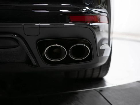 Certified 2025 Porsche Panamera Turbo AWD/4WD image 20