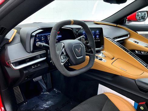 Used 2021 Chevrolet Corvette Stingray Preferred Cpe w/ Z51 Performance Package image 17