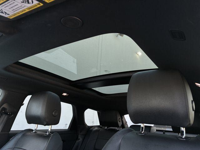 Used 2024 Land Rover Range Rover Evoque S AWD/4WD image 16