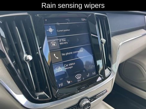 Used 2020 Volvo S60 T5 Inscription w/ Protection Package Premier image 17