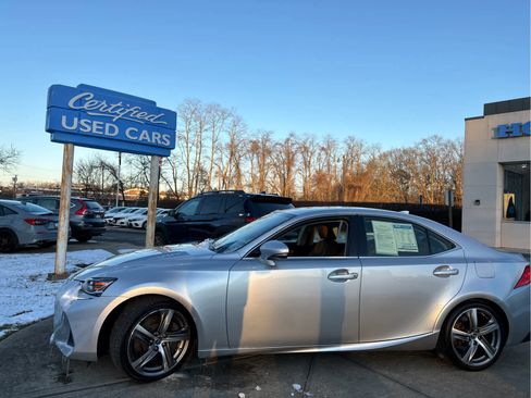 Used 2020 Lexus IS 300 AWD w/ Premium Package image 5