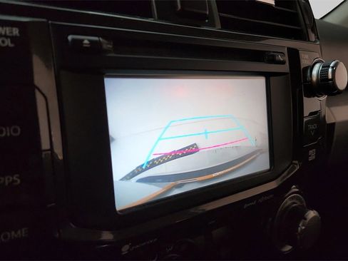 Used 2018 Toyota 4Runner TRD Off-Road image 42