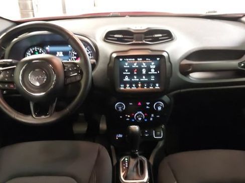 Used 2022 Jeep Renegade Altitude w/ Convenience Group AWD/4WD image 34