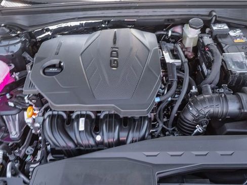 New 2026 Kia K5 LXS image 13