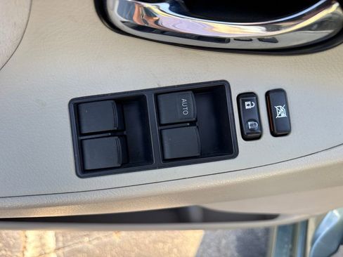 Used 2009 Toyota Camry LE FWD image 13