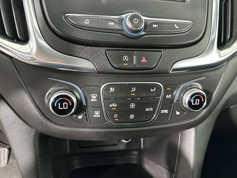 Used 2024 Chevrolet Equinox LT AWD/4WD image 21
