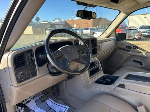 Used 2004 GMC Sierra 2500 SLT image 5