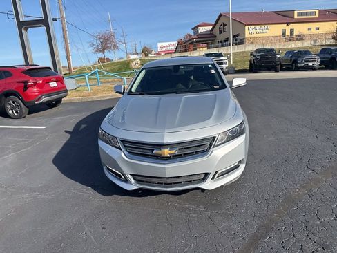 Used 2019 Chevrolet Impala LT image 5