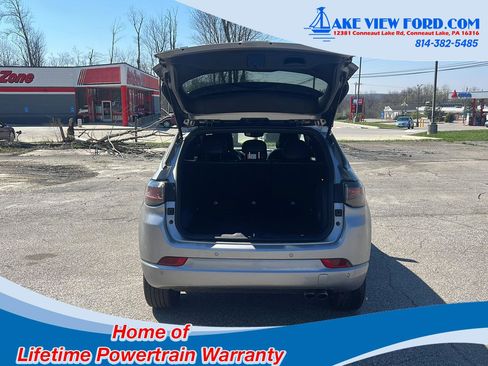 Used 2022 Jeep Compass High Altitude AWD/4WD image 9