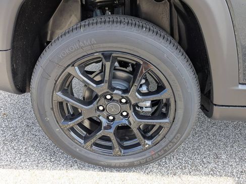 New 2026 Jeep Compass Latitude AWD/4WD image 6