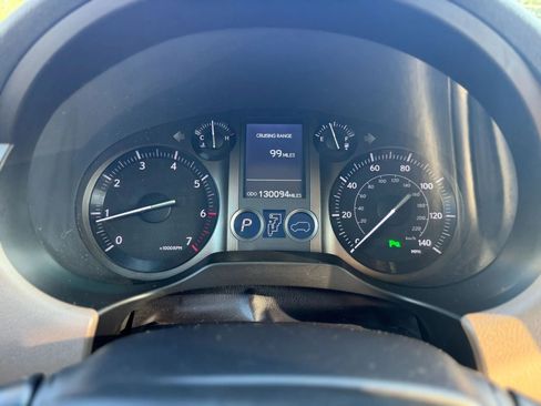 Used 2011 Lexus GX 460 Premium image 16