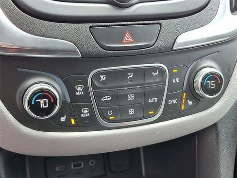 Used 2020 Chevrolet Equinox LT AWD/4WD image 15
