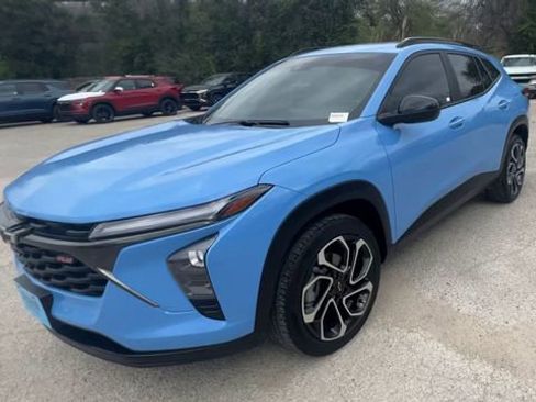 Certified 2024 Chevrolet Trax RS w/ Driver Confidence Package image 4