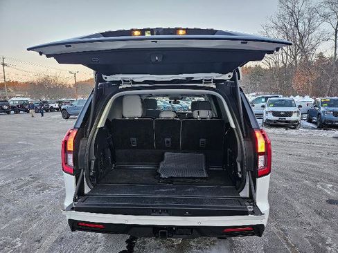 Certified 2025 Ford Expedition Active image 7