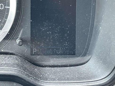 Used 2022 Toyota Corolla LE image 31