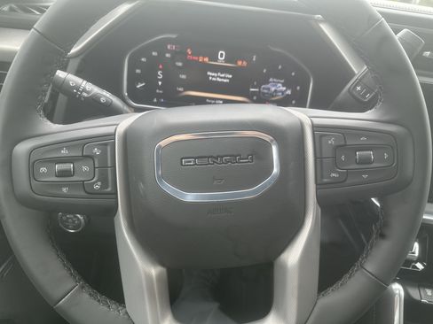 New 2026 GMC Sierra 3500 Denali w/ Denali Reserve Package image 19