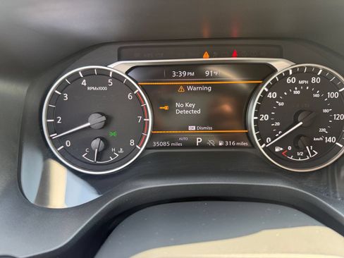 Used 2026 Nissan Rogue SV AWD/4WD image 40