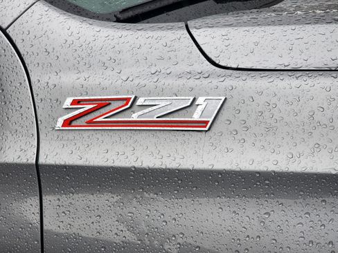 Used 2023 Chevrolet Tahoe Z71 w/ Off-Road Capability Package image 8