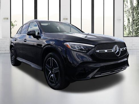 Used 2026 Mercedes-Benz GLC 300 image 7