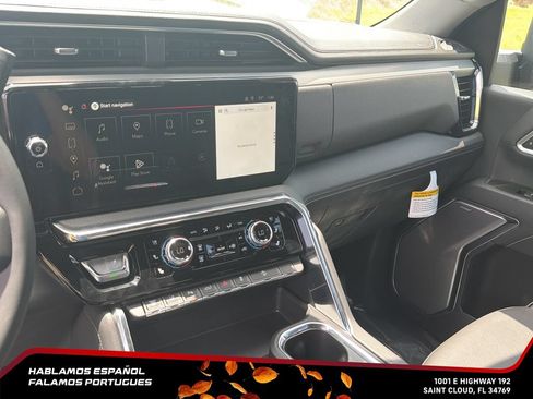 New 2026 GMC Sierra 2500 Denali w/ Denali Reserve Package AWD/4WD image 18