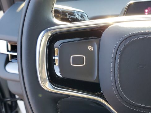 New 2025 Lincoln Navigator L Reserve w/ Jet Appearance Package image 17