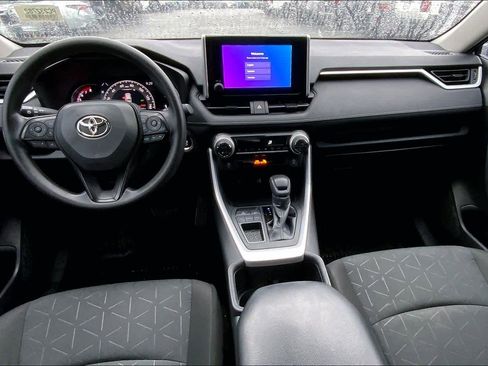 Used 2023 Toyota RAV4 XLE image 14