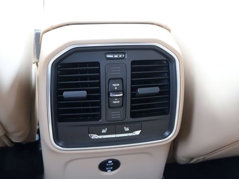 Used 2024 Porsche Macan S AWD/4WD image 21