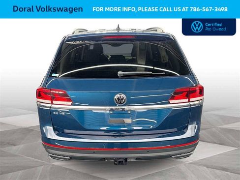 Certified 2022 Volkswagen Atlas SE w/ Black Wheel Package image 7