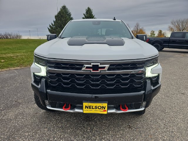 Used 2025 Chevrolet Silverado 1500 ZR2 w/ Technology Package AWD/4WD image 8