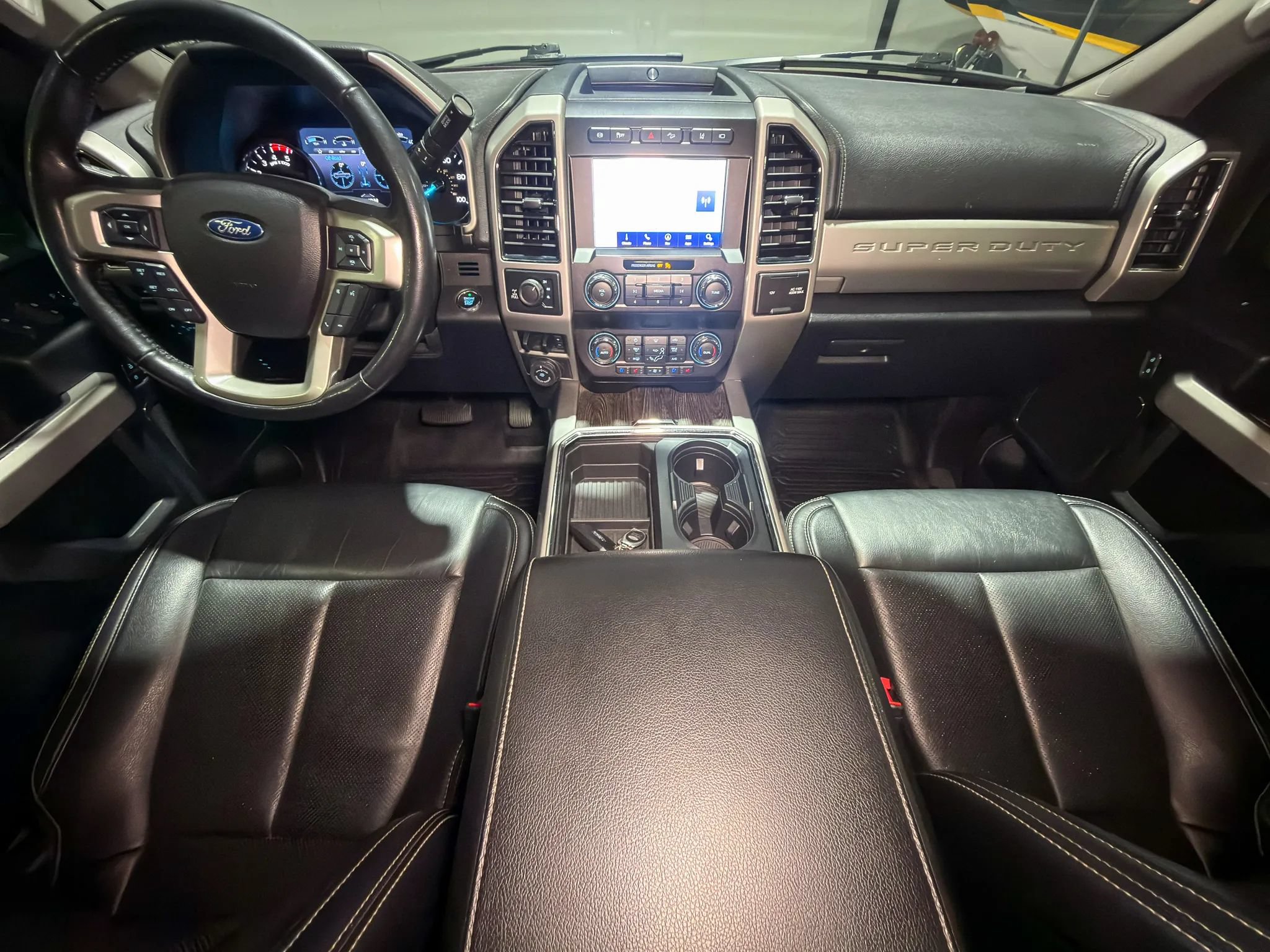 Used 2021 Ford F350 Lariat AWD/4WD image 11