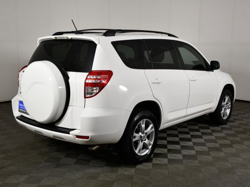 Used 2011 Toyota RAV4 2WD w/ Upgrade Value Pkg image 6