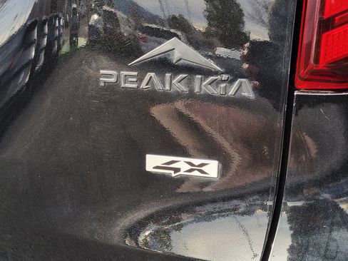 Used 2025 Kia Seltos EX w/ EX Sunroof Package image 12