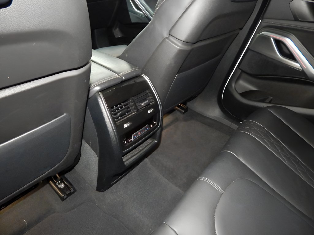 Used 2023 BMW X6 xDrive40i w/ M Sport Package AWD/4WD image 27