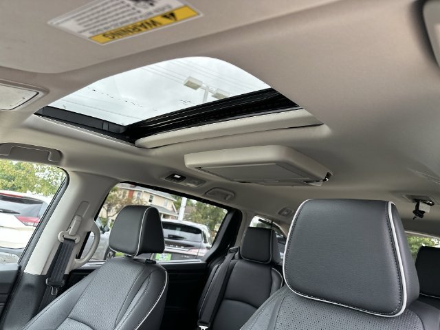Used 2025 Honda Odyssey Elite image 18