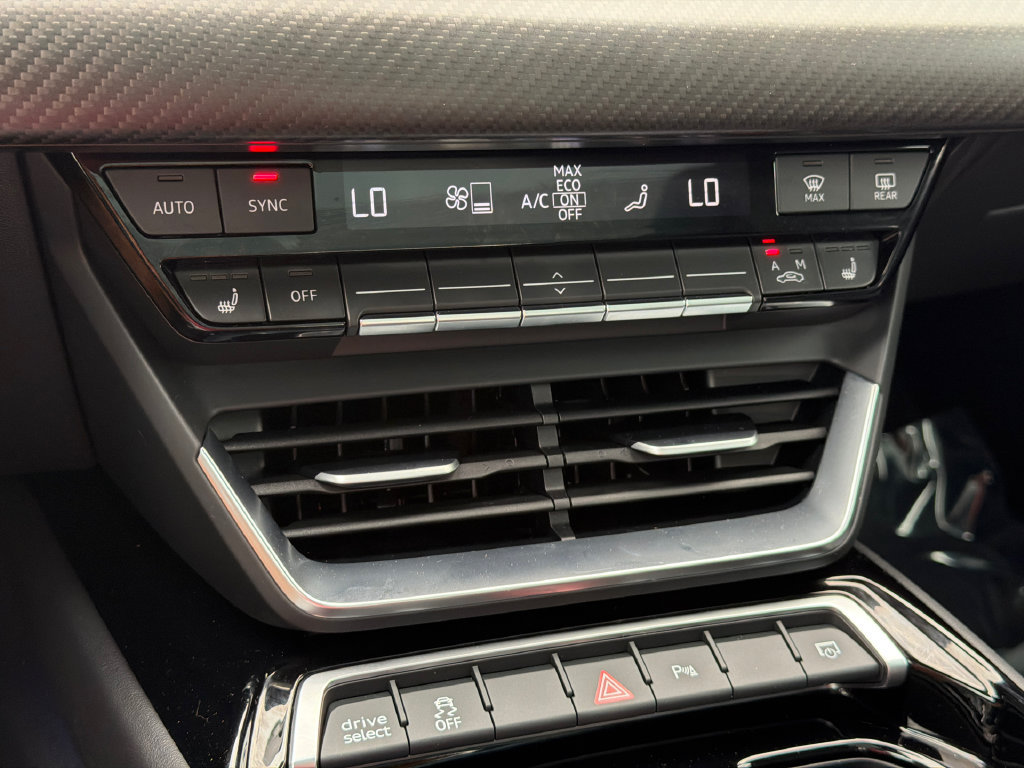 Used 2024 Audi e-tron GT Premium Plus AWD/4WD image 30