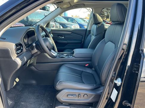 New 2026 Honda Pilot Touring image 4