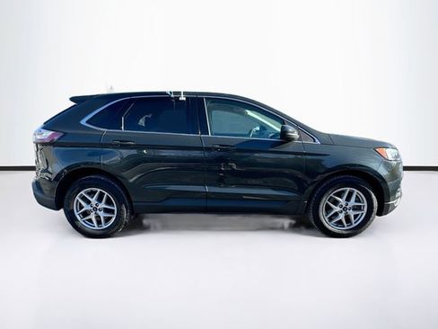 Used 2022 Ford Edge SEL w/ Convenience Package image 9