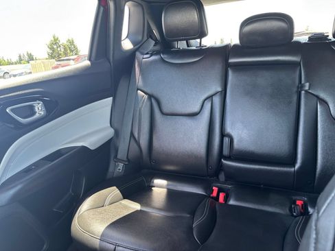 Used 2025 Jeep Compass Limited AWD/4WD image 40