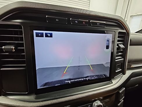 Used 2023 Ford F150 Platinum image 18