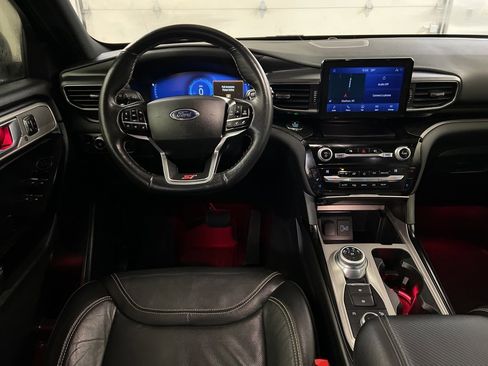 Certified 2021 Ford Explorer ST w/ Equipment Group 401A image 8