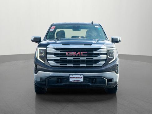 Used 2023 GMC Sierra 1500 SLE image 2
