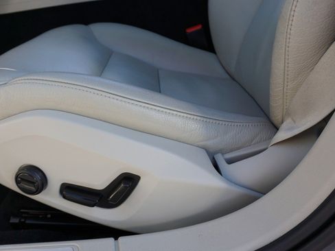 Used 2023 Volvo S60 B5 Plus w/ Climate Package image 20