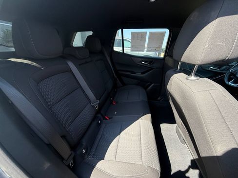 Used 2025 Chevrolet Equinox LT AWD/4WD image 40